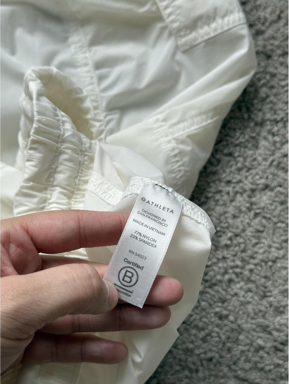 Athleta Women’s Sz 4 Parachute Cargo Pants White Relaxed Lightweight Utility - Picture 5 of 8